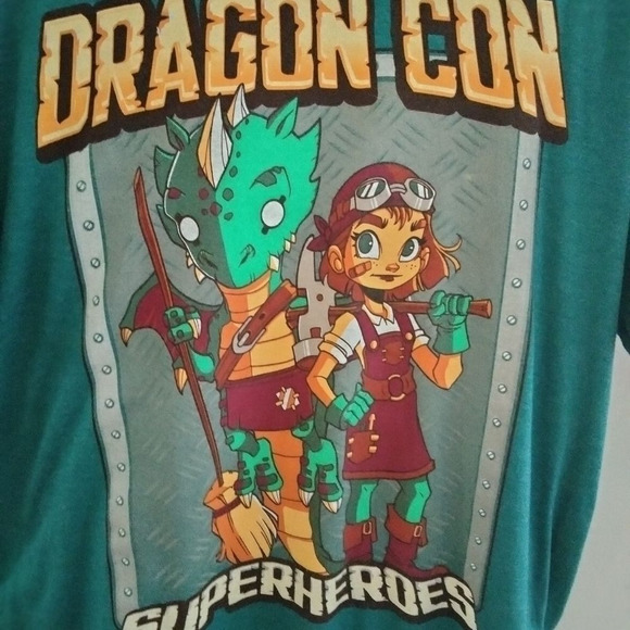 DRAGON CON SUPERHEROES T-SHIRT - Picture 2 of 4